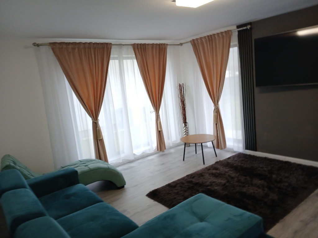 Casa de vanzare, zona Dedeman