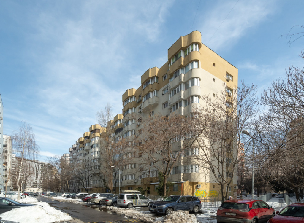 Apartament 3 camere, Nerva Traian, plan secund