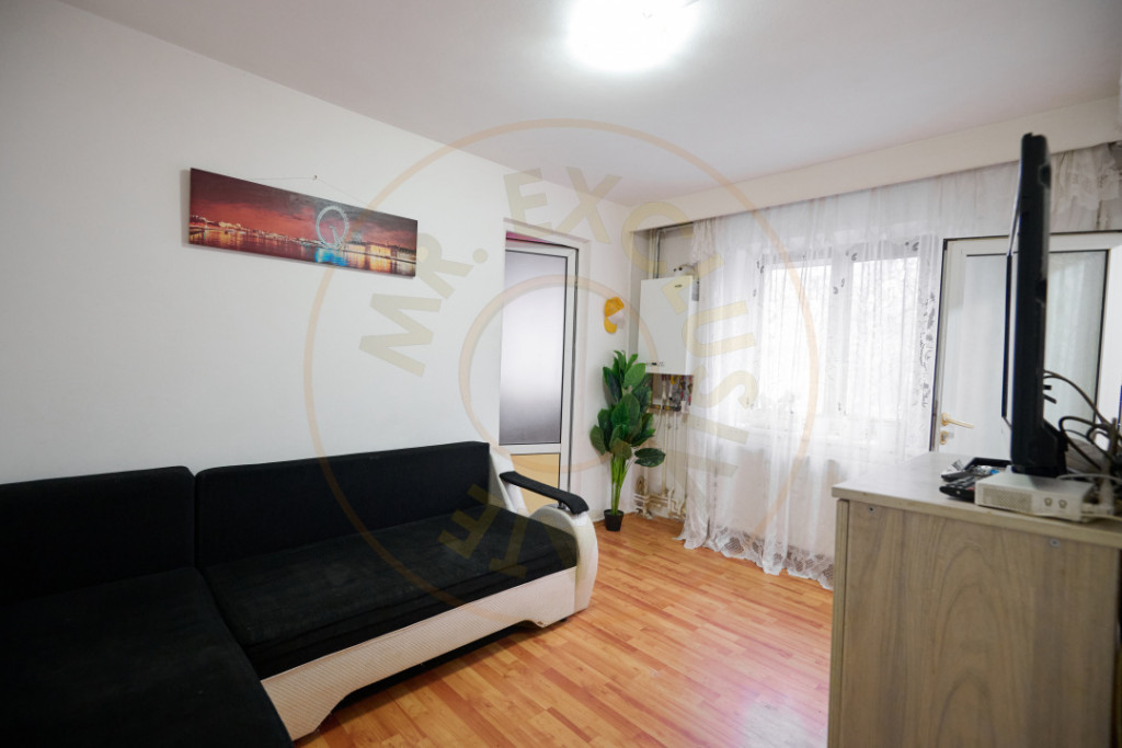 Apartament 5 camere parter zona Rolast-Jumbo