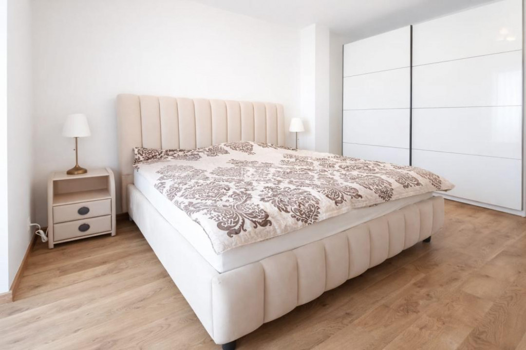 Apartament 4 Camere, 87 mp – Renovat Complet !