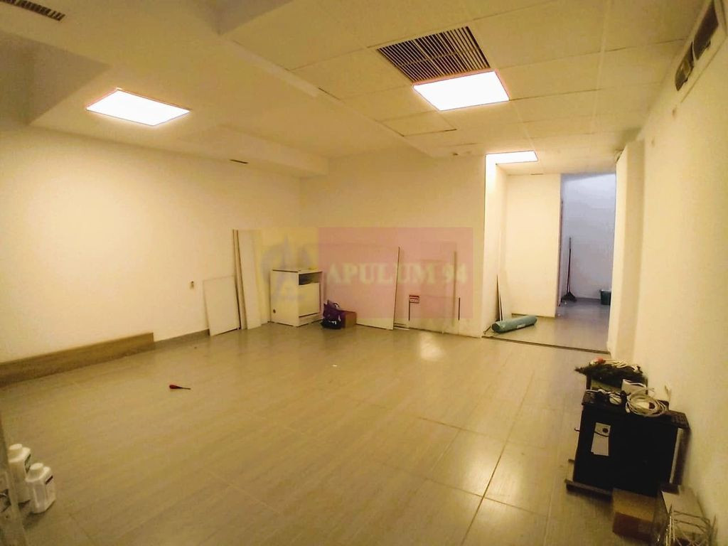 Spatiu 106 mp demisol, intrare separata, utilitati inclus...