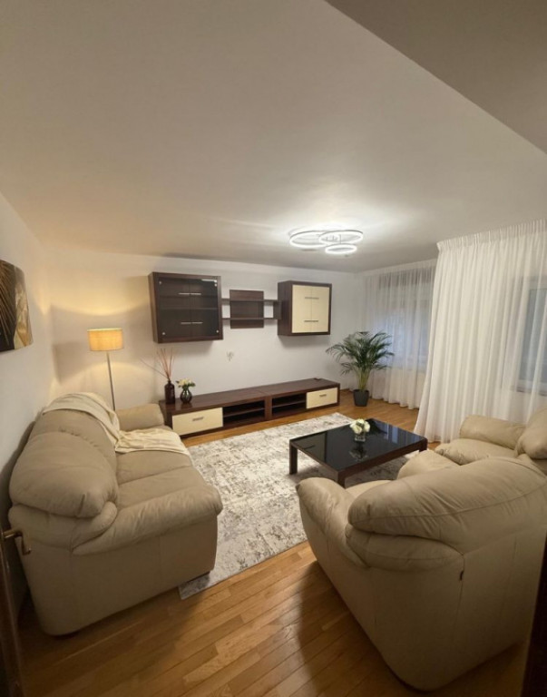 Apartament 3 camere 78mp, renovat, centrala proprie, zona Sa