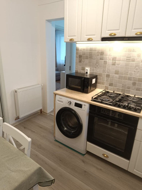 Apartament 2 camere Decebal, et 3