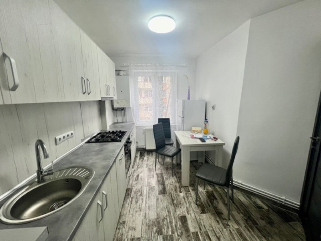 De închiriat apartament cu 2 camere în Tg Mureș - Tudor