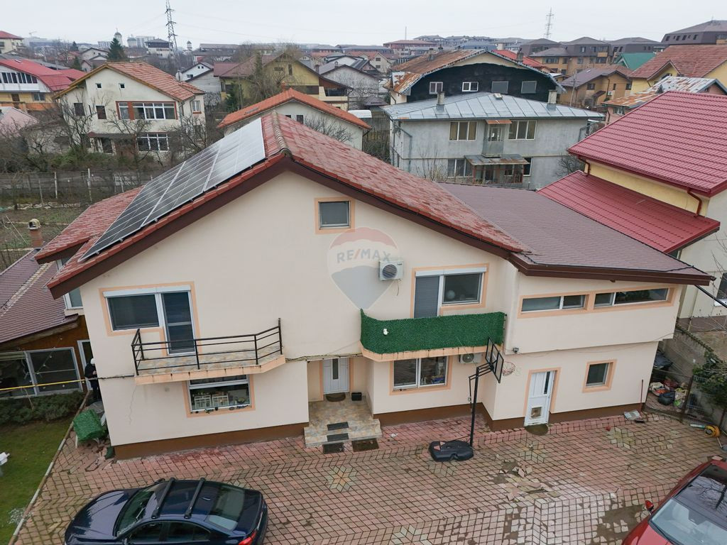 DE VANZARE Reședință Premium cu Piscină și Teren Gen...