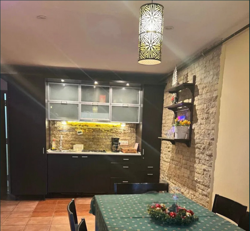 Apartament 3 camere, semidecomandat - Poiana Brasov