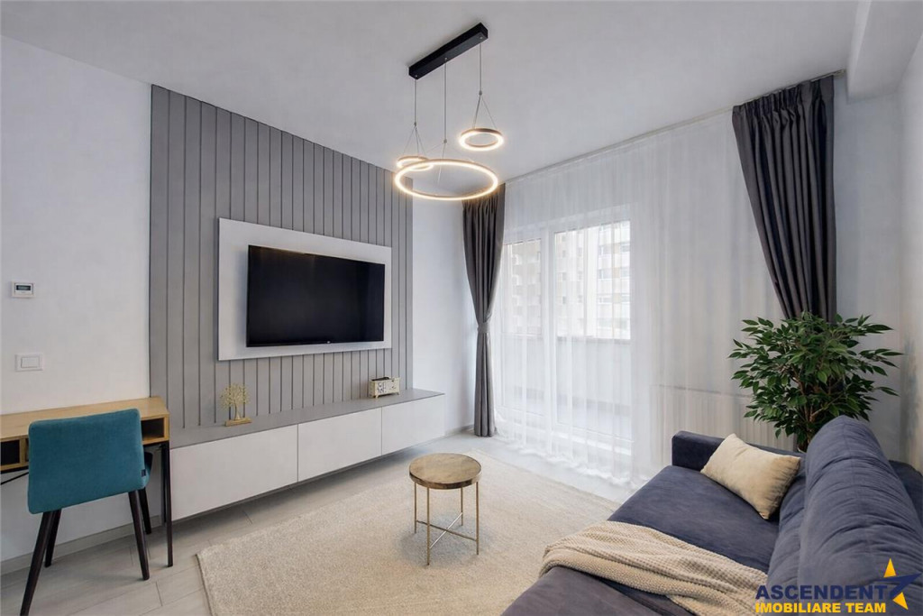 Studio Cochet zona Coresi parcare