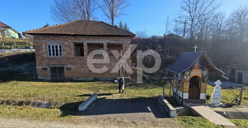 Casă 3 camere în Livezeni – Stâlpeni | 88 mp utili, ter