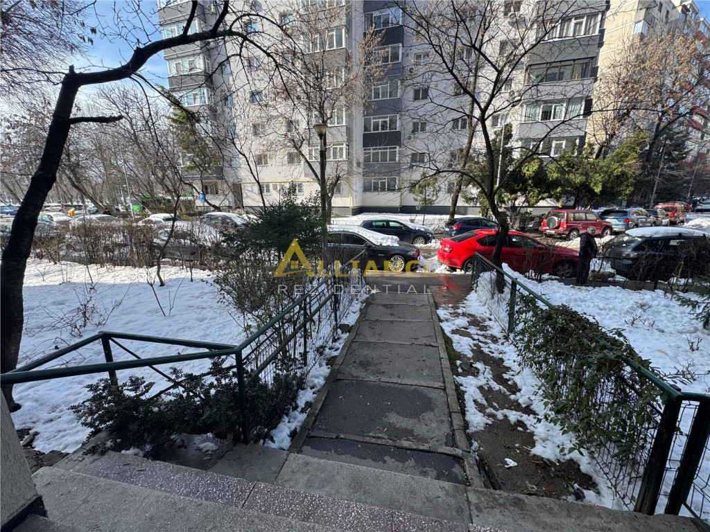 Bld. Tineretului Ap 2 cam Et 7 din 10 bloc 1981