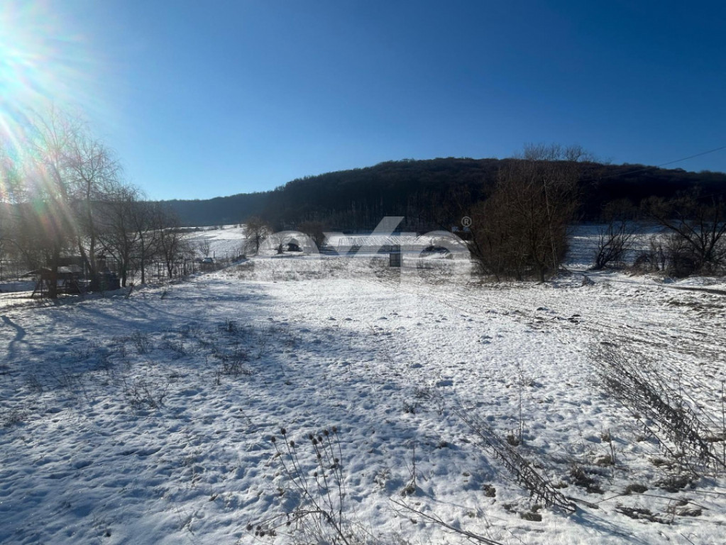 Teren intravilan de vanzare – Valcele, judetul Covasna 330