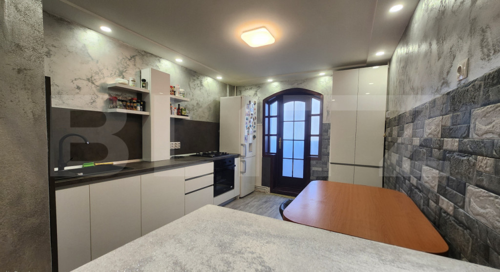 Apartament 4 camere 75 mp Utili langa Shopping City