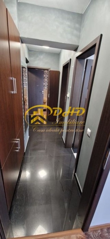 Apartament 3 camere Baza 3