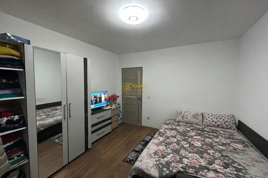 Apartament 3 camere - Podul de Piatră