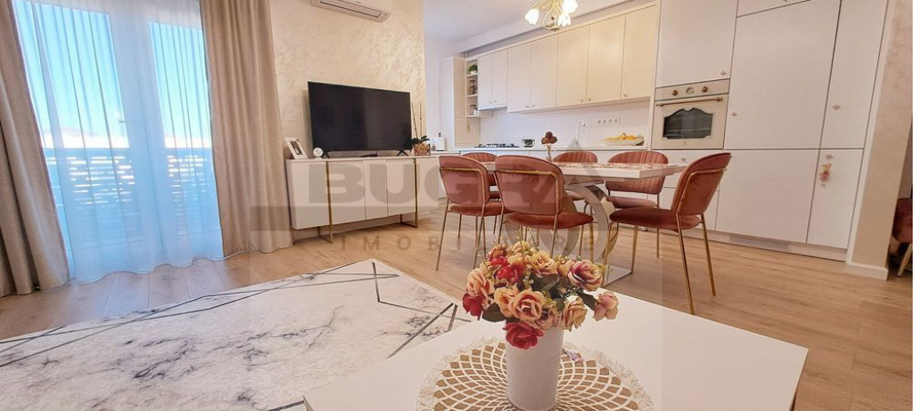 PF vand apartament 3 camere, 72 mp pe str Avram Iancu