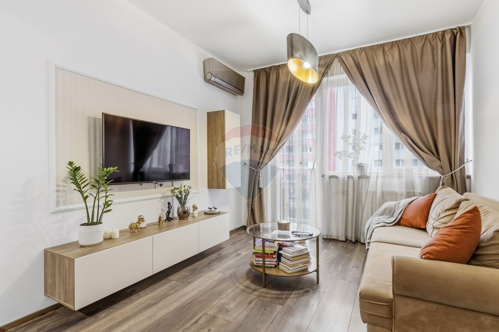 Apartament 2 camere decomandat de vanzare ARED UTA ,Arad