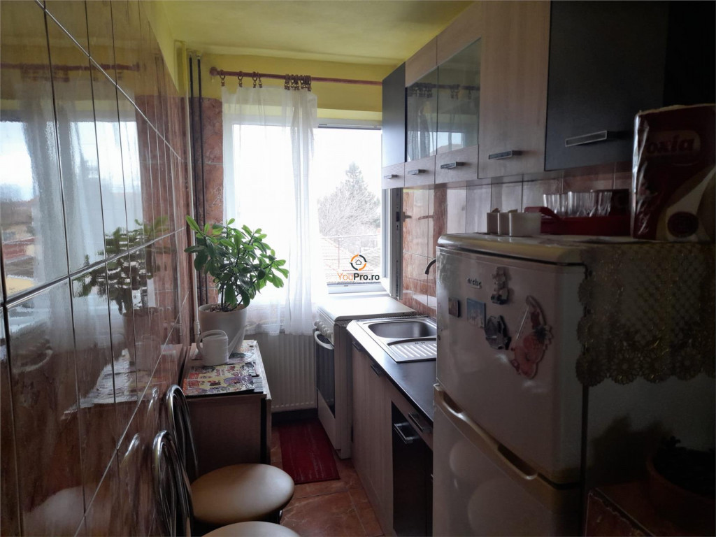 Apartament Etaj 2 zona Sagului
