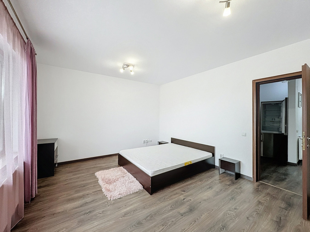 2 camere decomandate, 58 mp, loc de parcare, zona Borhanci