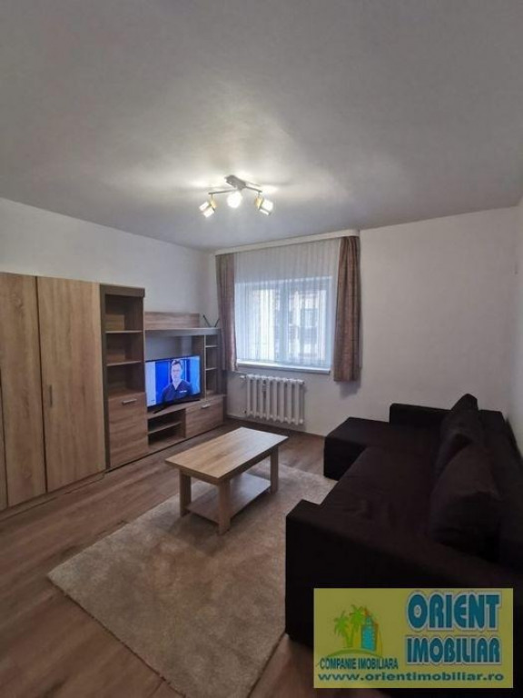 Inel 2, garsoniera decomandata, renovata, mobilata, vanzari Constanta