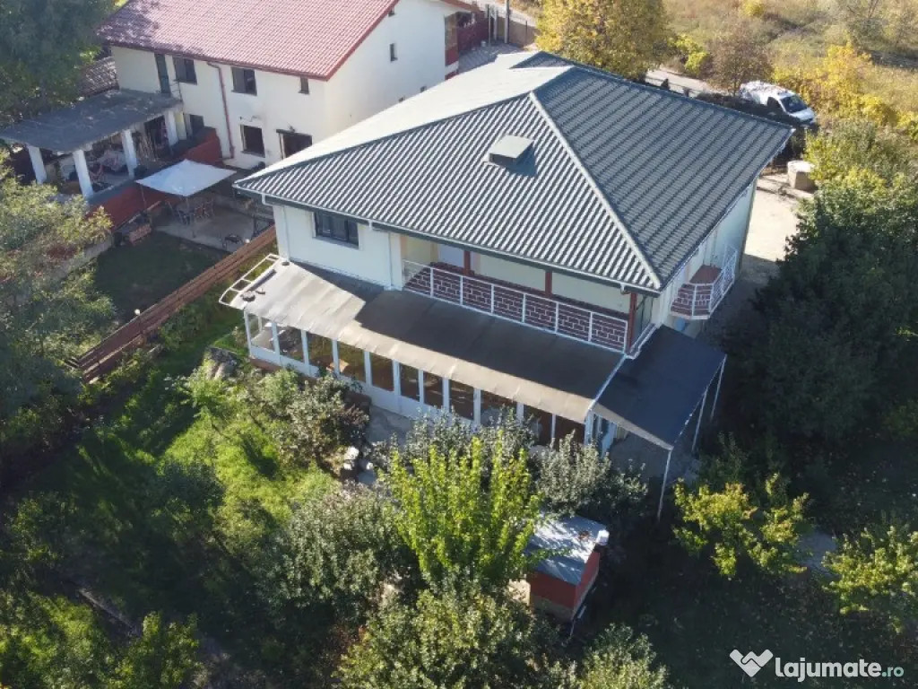 Vila Premium de inchiriat Bucium – 350 mp, ideal Firma / Corporate