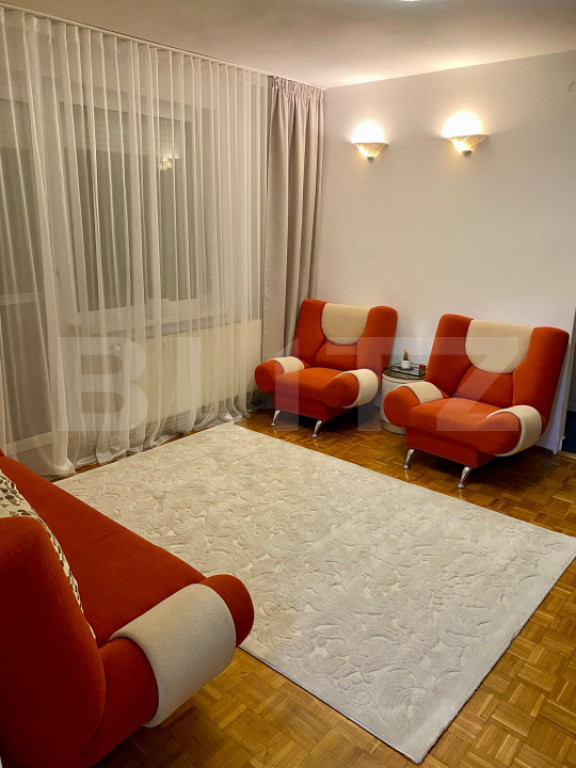 Apartament de vânzare – etaj 2/4, zonă centrală, Satu M