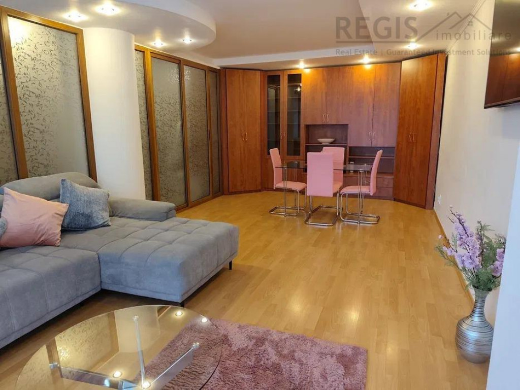 Apartament 3 Camere Zona Centrala
