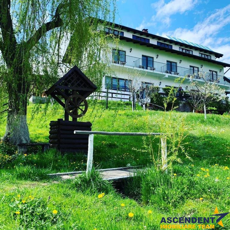 Pensiune cu priveliste fabuloasa, zona boema, Bran, Brasov.