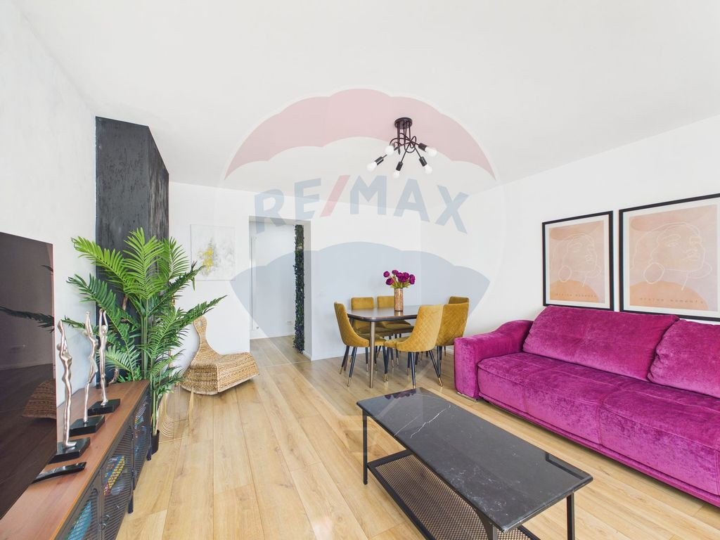 Apartament de vanzare, 3 camere ultra finisat, Bd. Unirii...