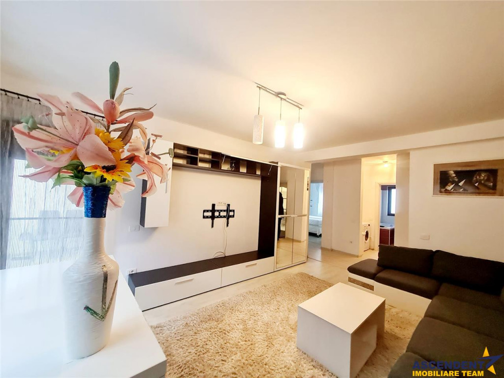 Rezidenta cu loc parcare si curte proprie 70 mp, Ghimbav, Br