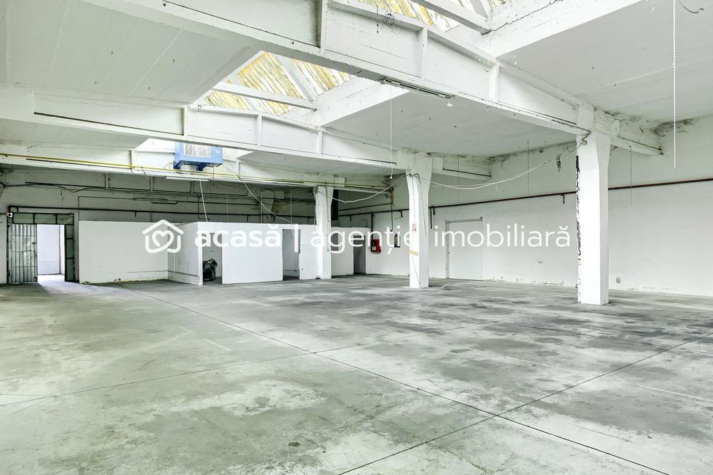 Hală de depozitare si productie 420 mp