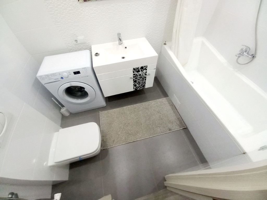 De inchiriat apartament doua camere in zona Buna Ziua