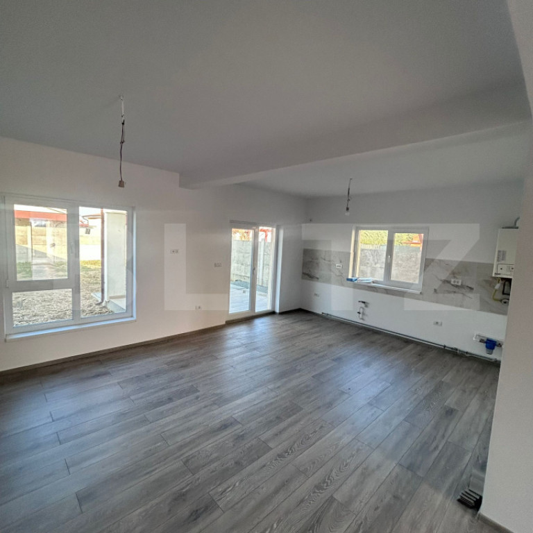 Duplex de 3 camere pe parter, 320 mp teren, Mosnita Noua!