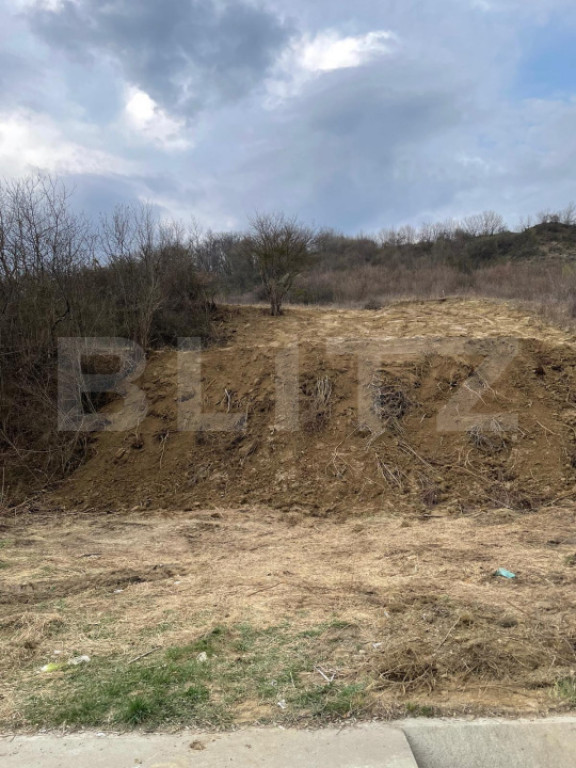 Teren intravilan 1.525 mp – Valea Jelnei, aproape de Bistr