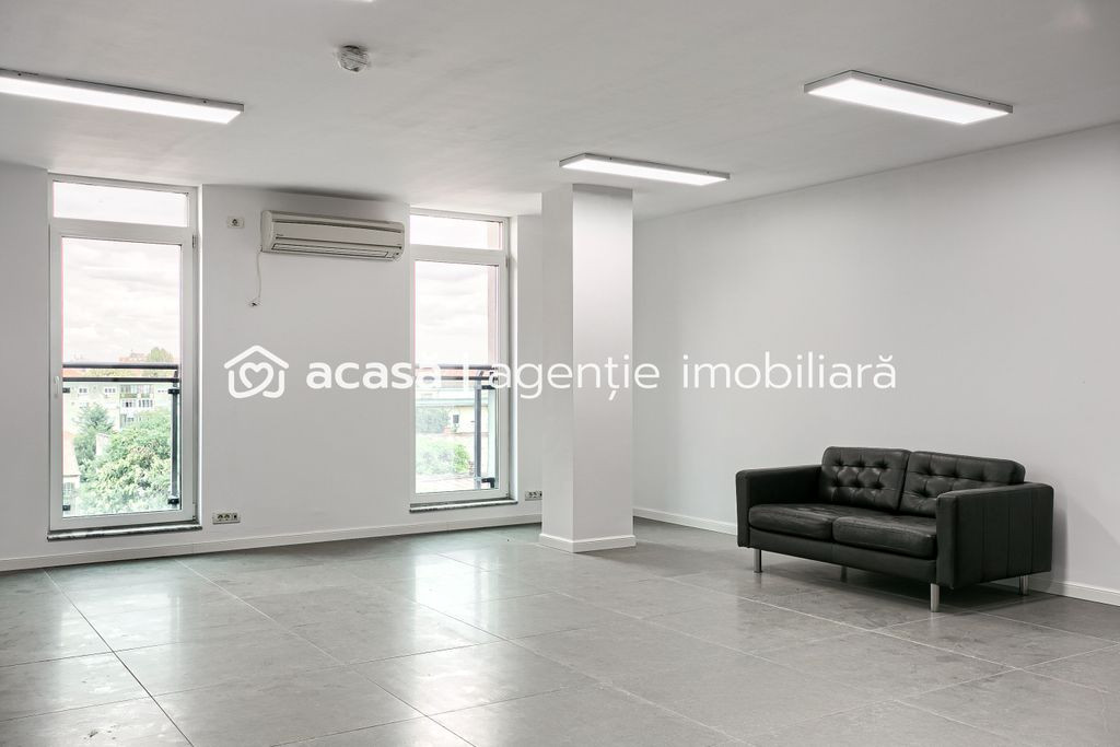 De închiriat Birou de Lux, Zona Centrlă, la Preț Promo...