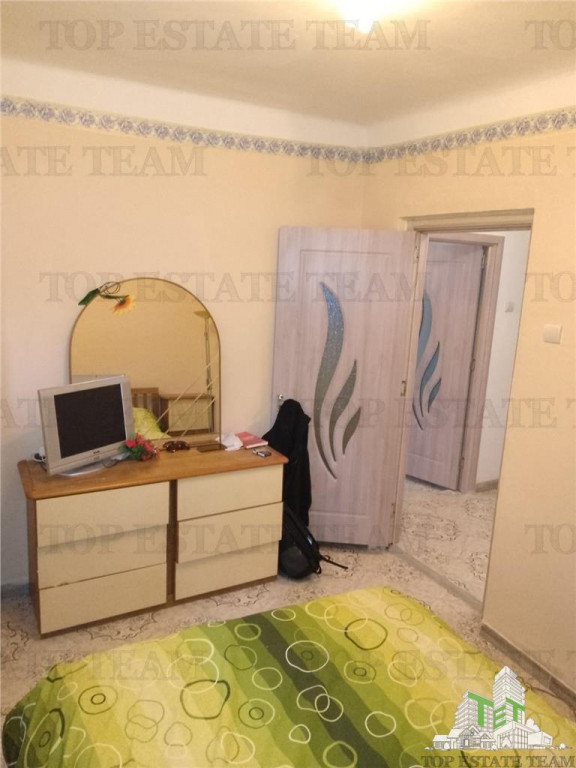 Apartament 2 camere de , in rate la proprietar, demisol, Ar