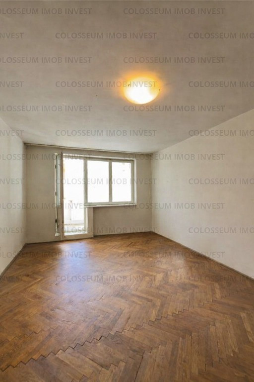 Apartament de 3 camere ( Renovat -Luminos)-Grivitei