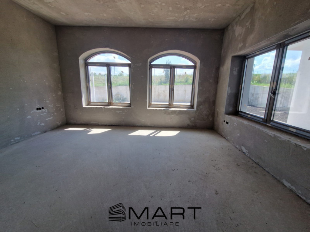 Casa 225 mp cartier nou in Sura Mica