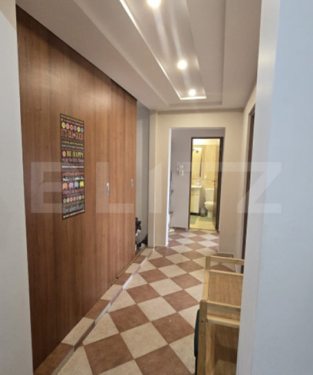 Apartament 3 camere, 67 mp, Micro 14