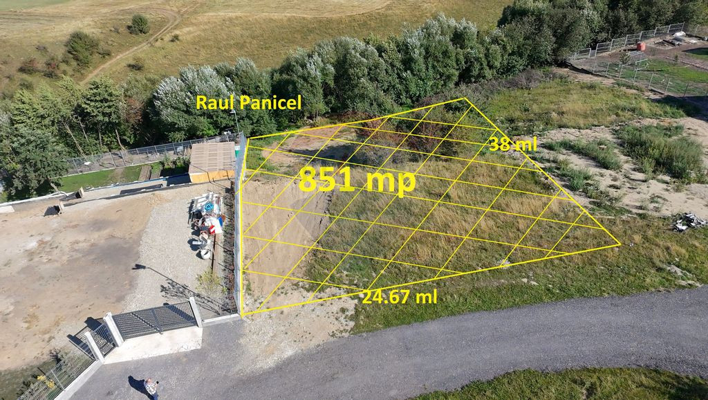 851 mp, Pârâu in spate - Brașov | Centrul echitație ?...