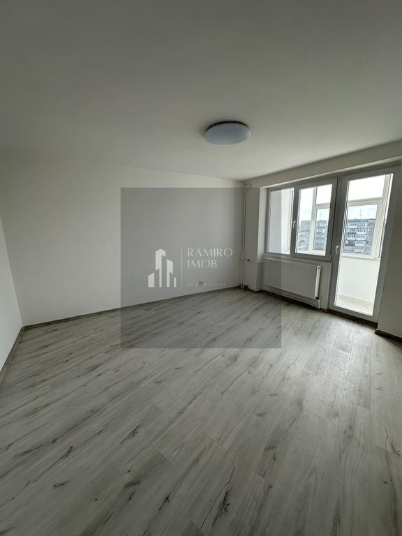 Apartament 2 camere renovat 54 mp / Metrou Tineretului / ...