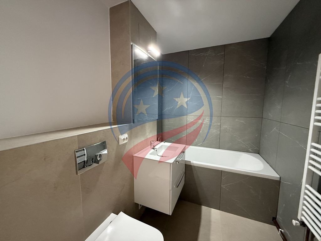 Apartament 4 camere decomandat/1 mai/ ultrafinisat/Craiova