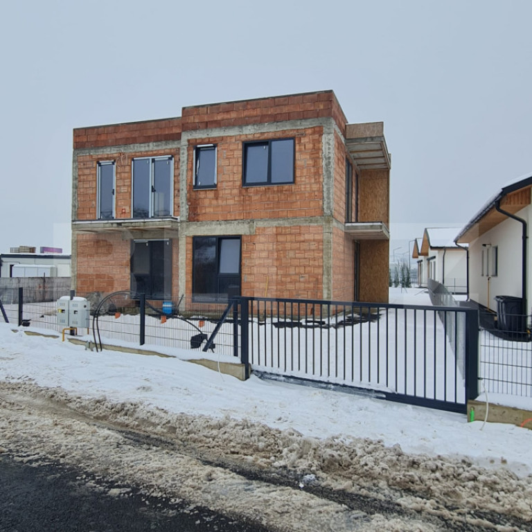 Oportunitate! Duplex 129 mp, teren 240 mp, la 10km de Cluj