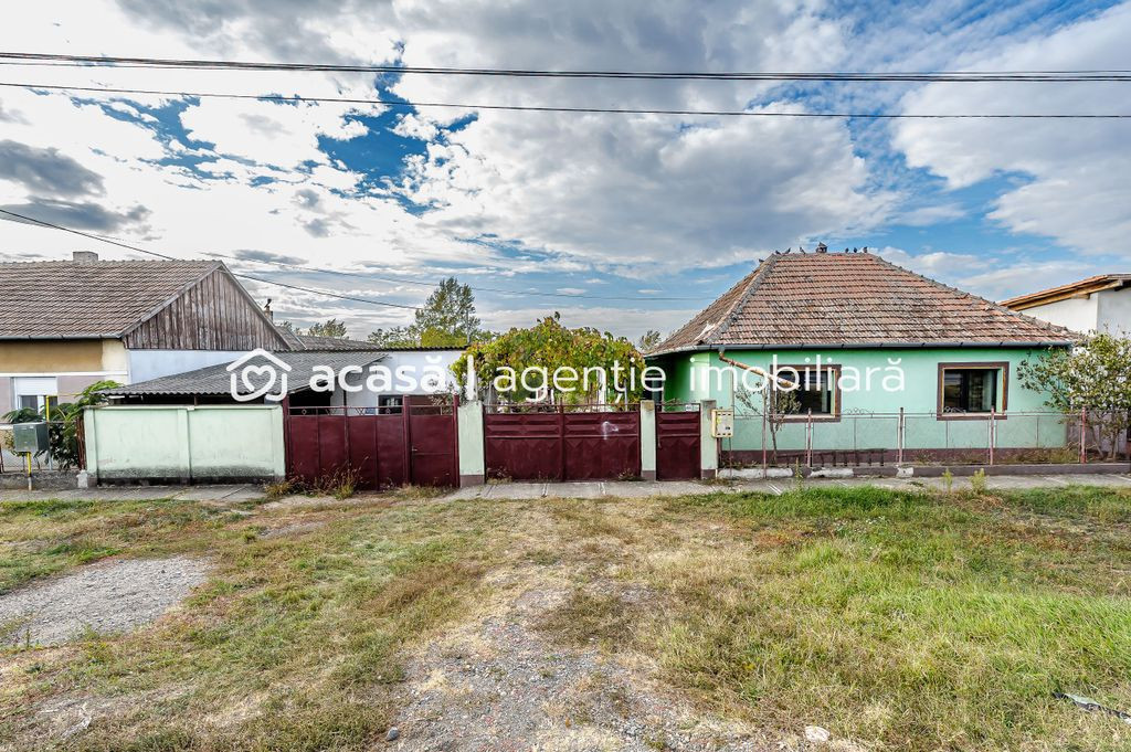 PRET NOU!Casa + Teren 1144 mp - Zimandu Nou, Arad - COMIS...