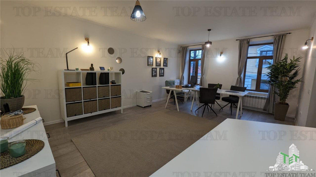 Apartament 2 cam. ultracentral - - Braila