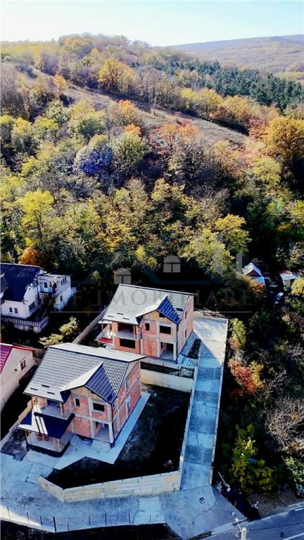 Casa de cu priveliste frumoasa