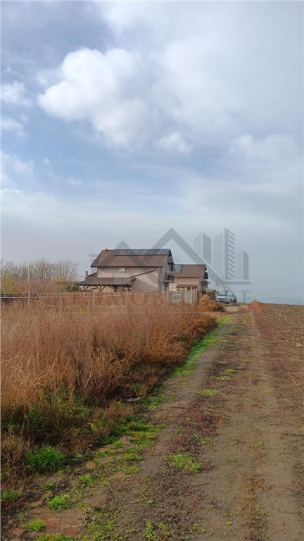 Aroneanu str Viisoarei TEREN 2 loturi x 650 mp. Intravilan c