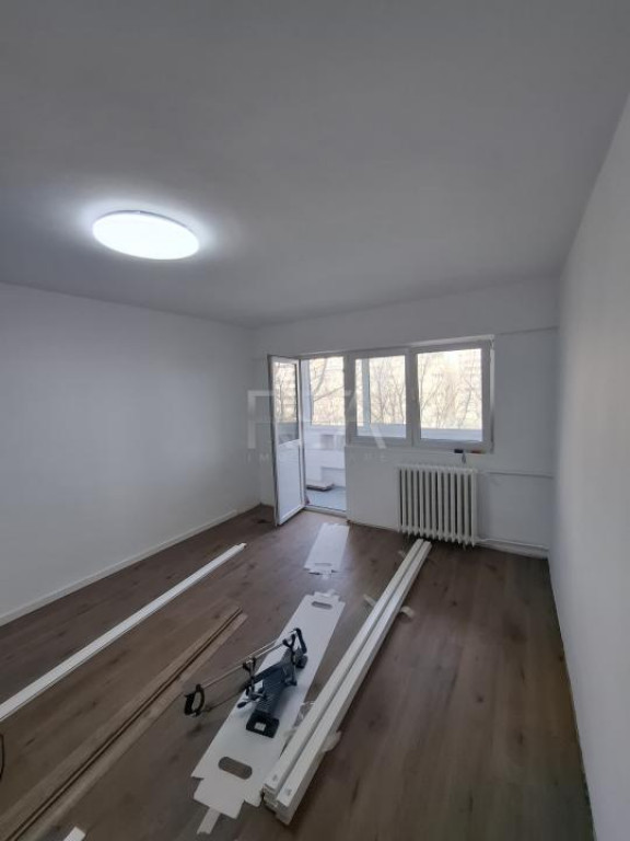 3 camere, decomandat, et 4/10, anvelopat-Gorjului