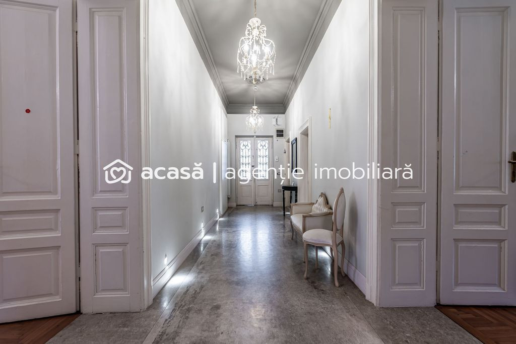 Apartament spatios cu 3 camere de LUX pe Metianu Comision 0