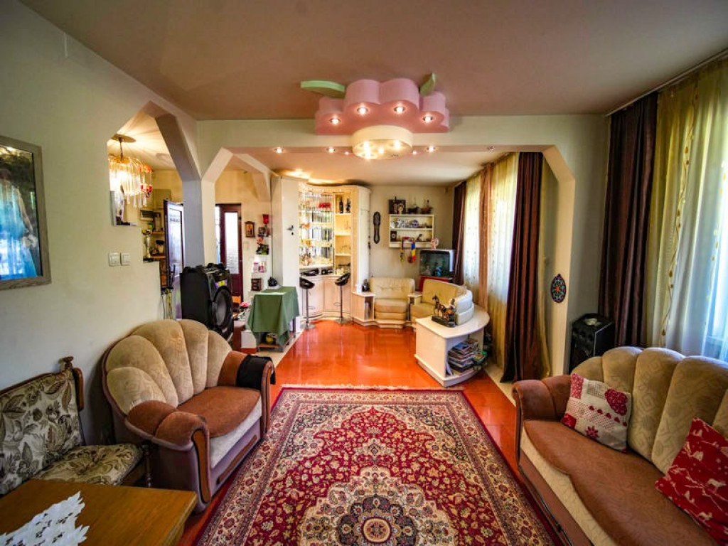 Casă de vânzare în Cristur – Str. Ulița Mare nr. 43