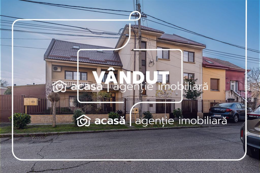 VANDUT! Vilă cu 4 apartamente aproape de centrul Timișo...