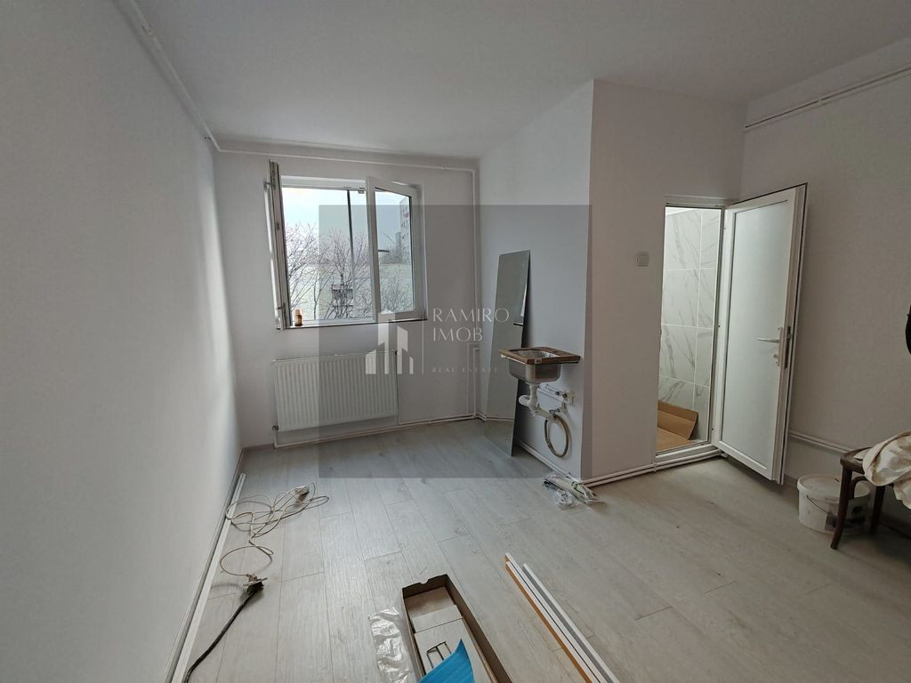 GARSONIERA EMIL RACOVITA/APARATORII PATRIEI, RENOVATA INT...